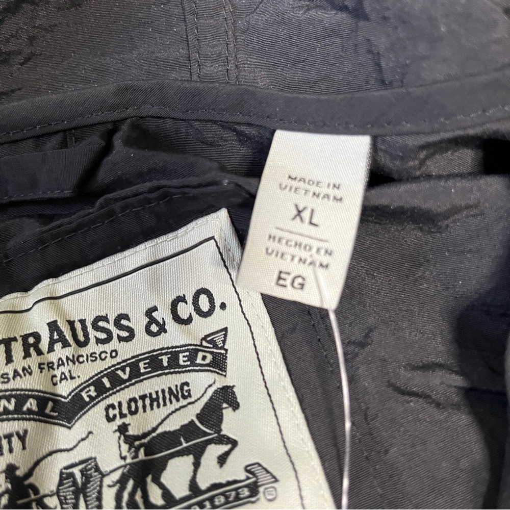 Levi’s Hooded Windbreaker XL NWOT | Lightweight Taslan Nylon - Picture 13 of 16